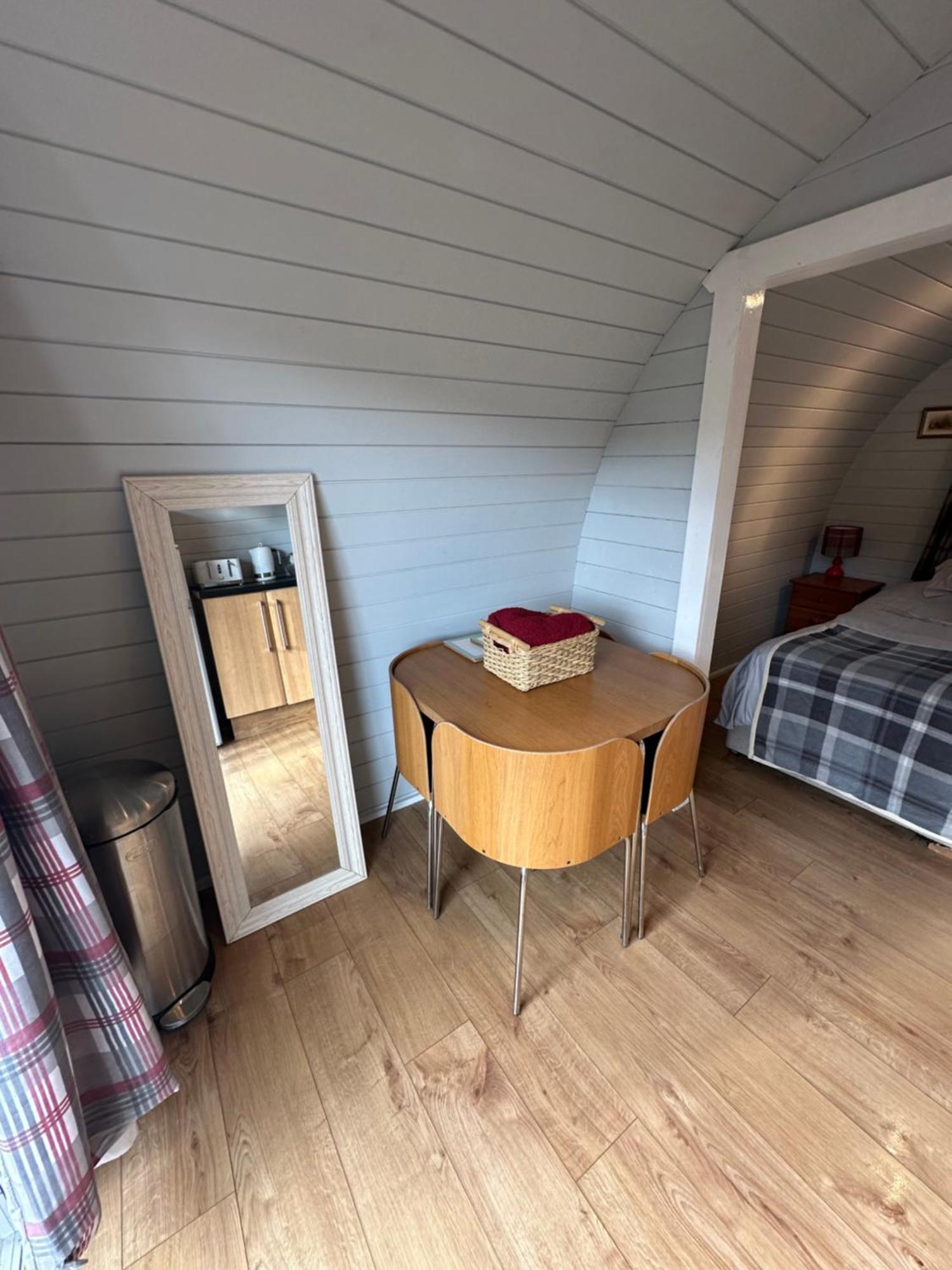 شقة Glamping Life Retreat Nantmel المظهر الخارجي الصورة